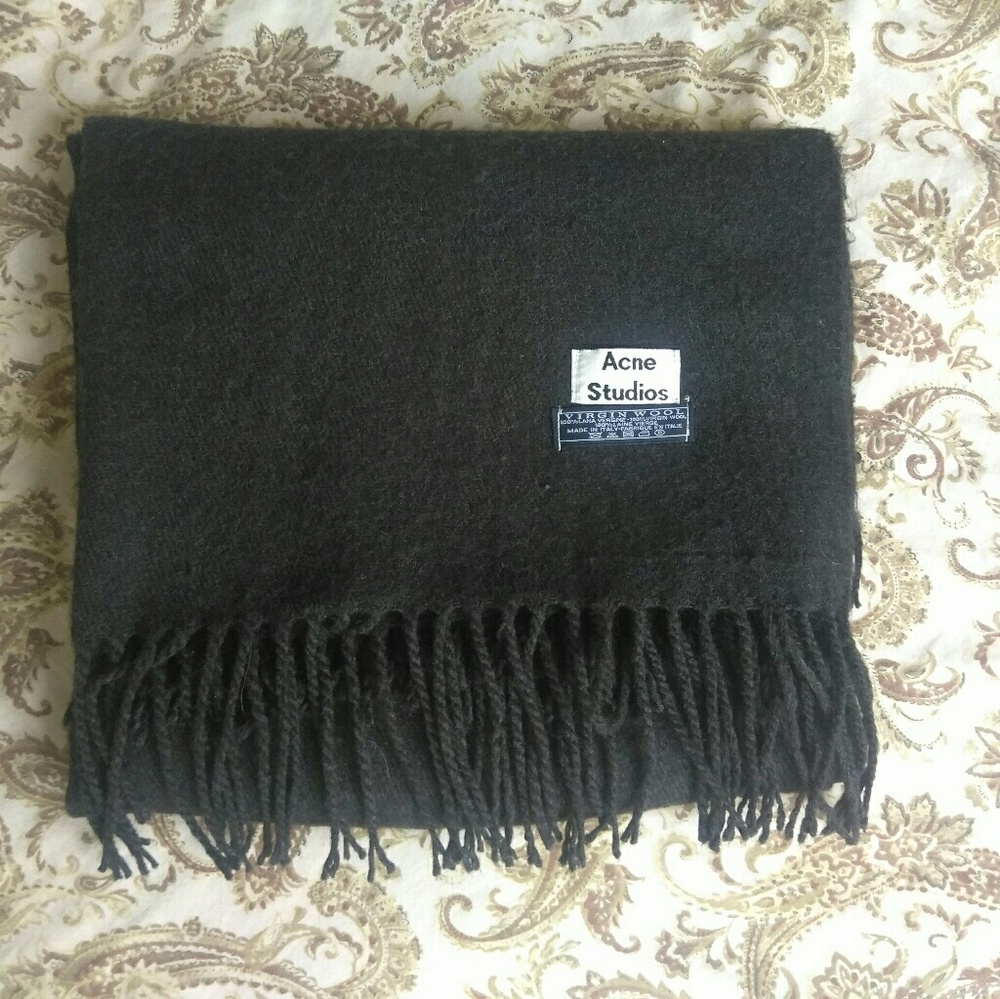 Acne Studios (Italy) Men's 100% Wool Scarf
